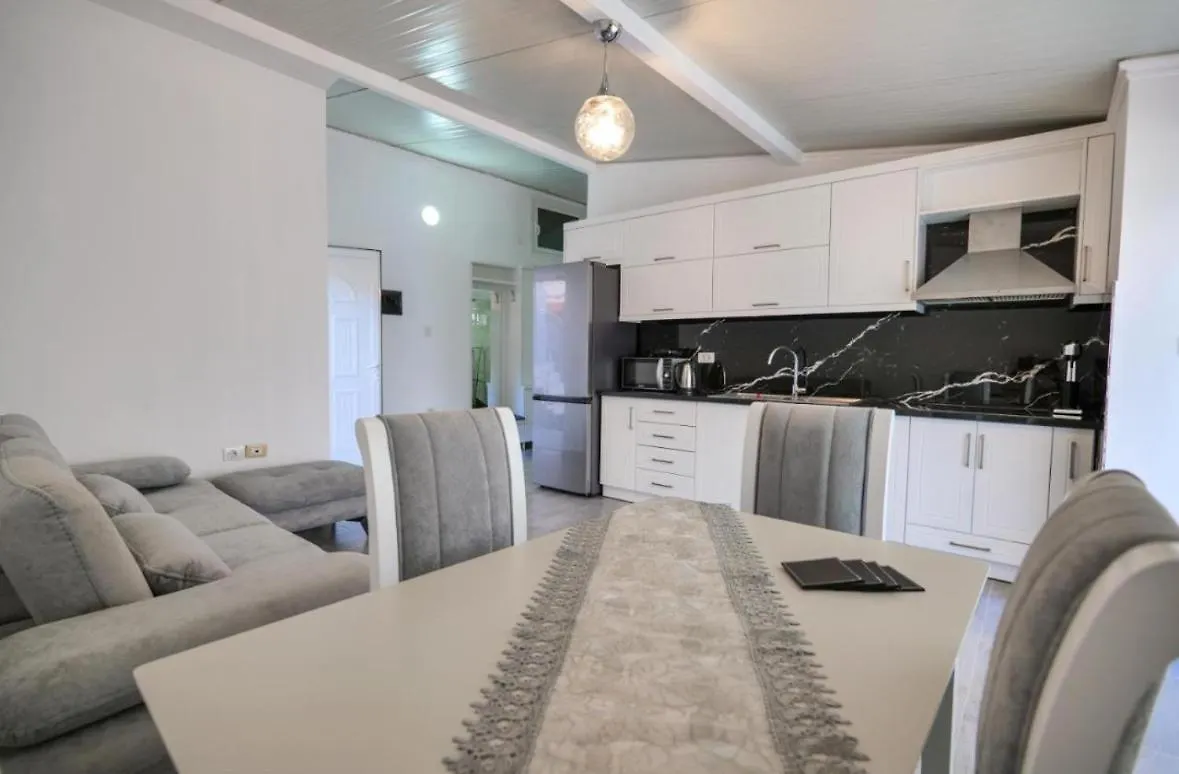 Coastal Dwell Apartment Sarande