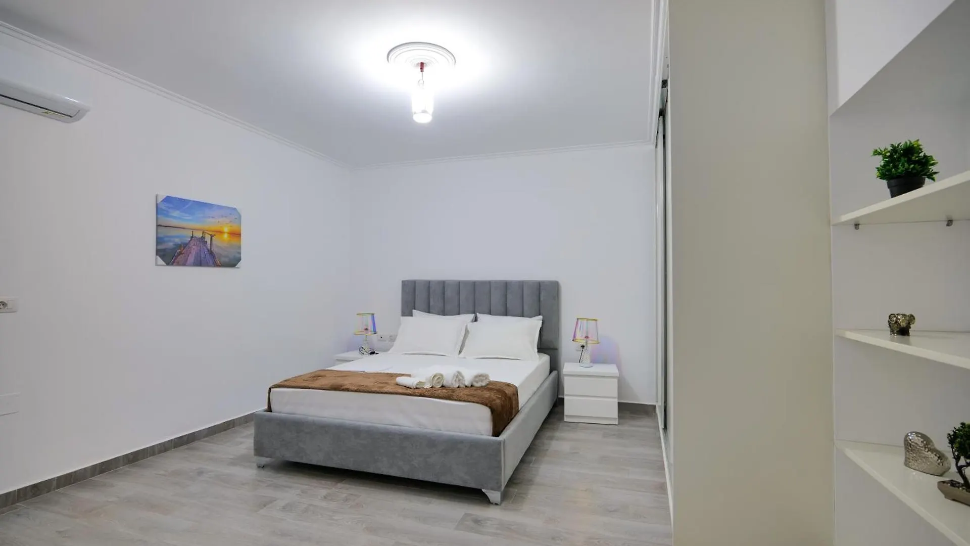 Coastal Dwell Apartment Sarande