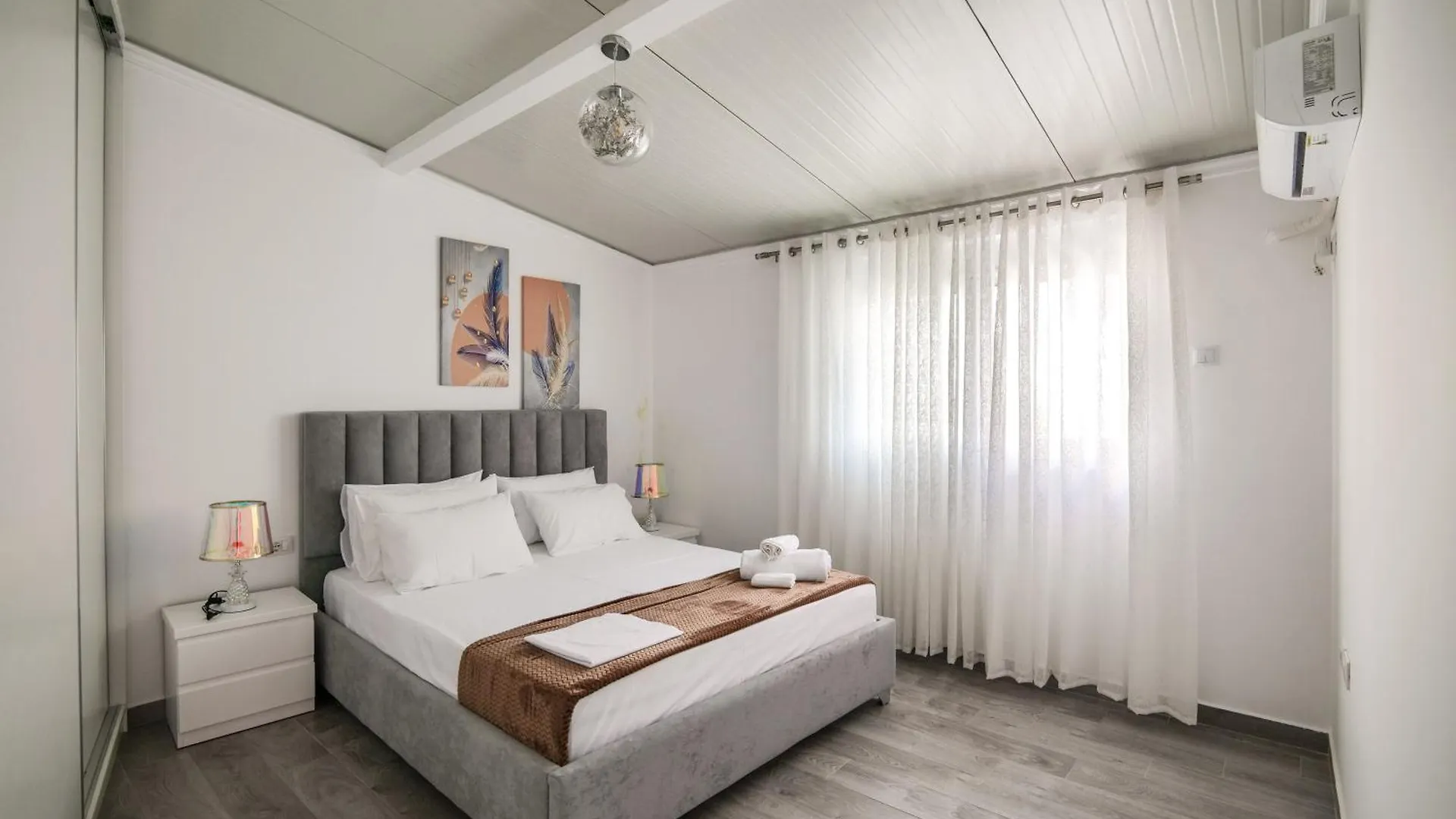 Coastal Dwell Apartment Sarande 0*,