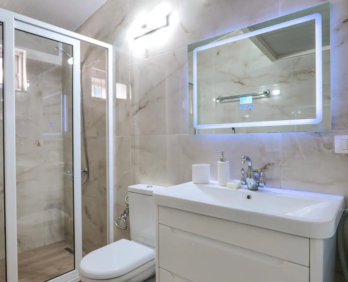 Coastal Dwell Apartment Sarande Albania